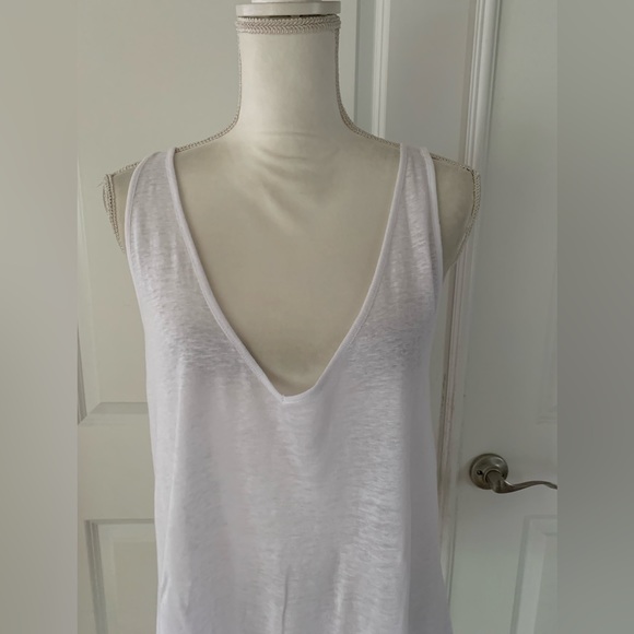Vince Linen Double V-Neck Tank - Picture 9 of 15